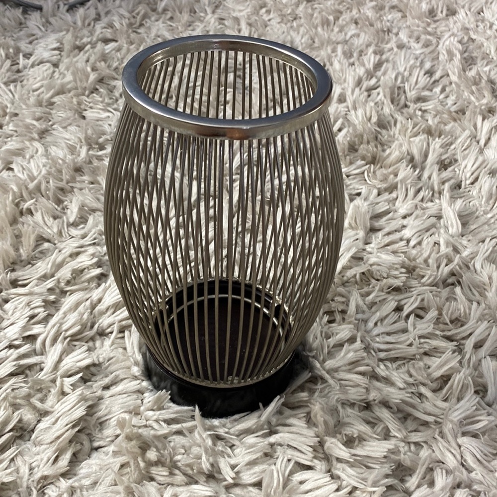 Candle holder